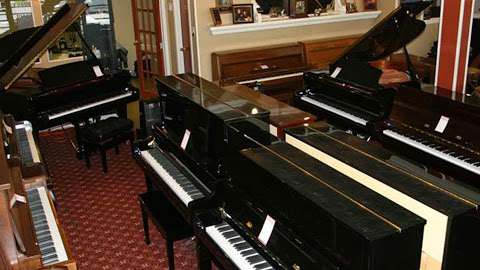 Quincy Damphousse Pianos