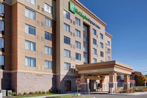 Holiday Inn Express & Suites Ottawa West - Nepean